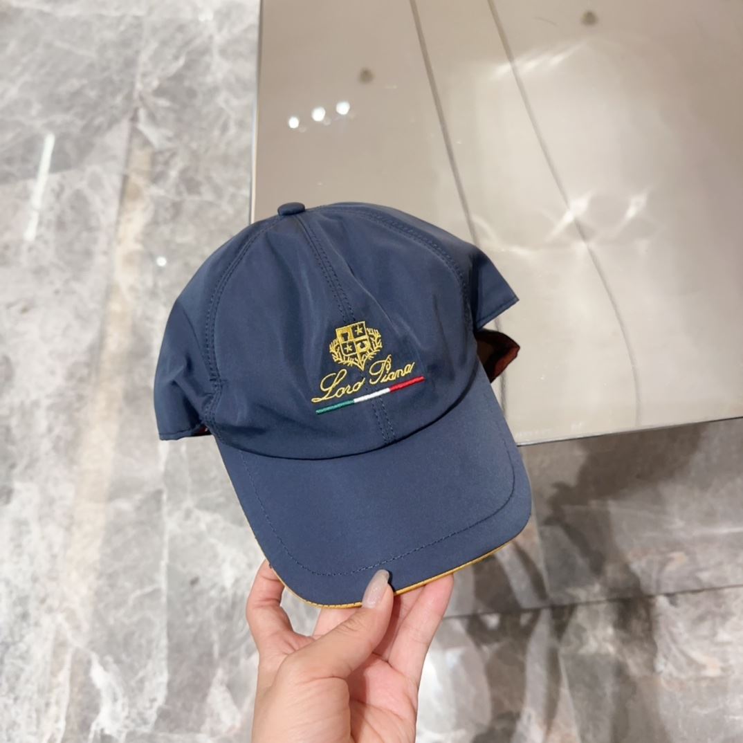 Loro Piana Caps